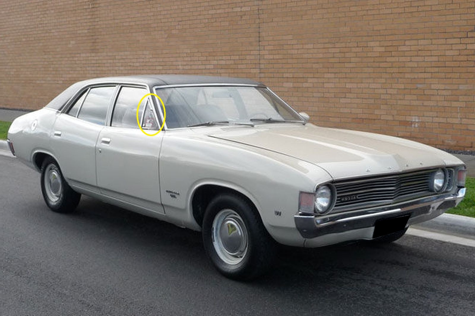 FORD FALCON XA TAXI - 4DR SEDAN 1972>1973 - DRIVER - RIGHT SIDE FRONT ...