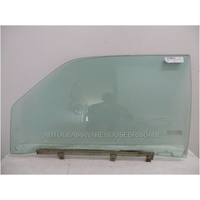 MERCEDES 123 SERIES - 12/1976 to 12/1985 - 2DR COUPE - LEFT SIDE FRONT DOOR GLASS - 875mm wide - (Second-hand)