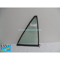 FORD METEOR GA/GB - 4/1982 TO 9/1985 - 4DR SEDAN - DRIVERS - RIGHT SIDE REAR QUARTER GLASS - GREEN - (SECOND-HAND)