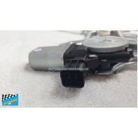 MITSUBISHI LANCER CF - 12/2015 to CURRENT - 4DR SEDAN - DRIVERS - RIGHT FRONT WINDOW REGULATOR - ( SECOND HAND)