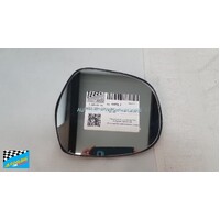 suitable for TOYOTA PRADO 120 SERIES - 2/2003 to 10/2009 - WAGON -DRIVERS- RIGHT SIDE FLAT GLASS MIRROR W/ BACKING PLATE - R7387 >PP< - (SECOND-HAND)