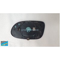 MERCEDES A CLASS W168 - 10/1998 to 4/2005 - 5DR HATCH - DRIVERS - RIGHT SIDE MIRROR WITH BACKING PLATE - 194990 ZB 194874 - (SECOND-HAND)