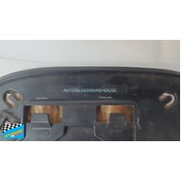 TOYOTA TARAGO ACR50R - 3/2006 to CURRENT - WAGON - DRIVERS - RIGHT SIDE MIRROR - FLAT GLASS MIRROR WITH BACKING PLATE - SR1300 A169 - (SECOND HAND)