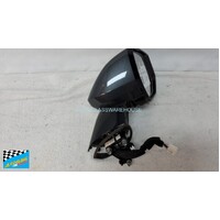 KIA SPORTAGE NQ5 - 10/2021 TO CURRENT - 5DR SUV - DRIVERS - RIGHT SIDE MIRROR FULL ASSEMBLY - ELECTRIC - E13 04 10041 - (colour kdg) - (SECOND-HAND)