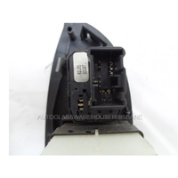 SUZUKI GRAND VITARA JB - 9/2005 to CURRENT - WAGON - RIGHT SIDE FRONT POWER SWITCH WINDOW - 64J30 - 0338T - (Second-hand)