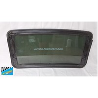 DODGE RAM - 2018 to 2019 - SUNROOF GLASS - 895W X 490 - (SECOND-HAND)