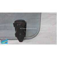 VOLKSWAGEN TRANSPORTER T5 LWB - 8/2004 to 11/2015 - VAN - LEFT SIDE SLIDING DOOR GLASS ONLY-FRONT 1/2 PC- 445WX410H TO SUIT SKU: 149126 (SECOND-HAND)