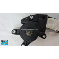 HOLDEN RODEO RA - 3/2003 to 12/2006 - UTILITY - RIGHT SIDE FRONT WINDOW REGULATOR MOTOR ONLY - 2 PIN - NEW