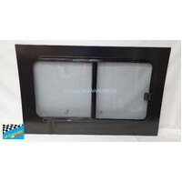 RENAULT MASTER X62 - 9/2011 to CURRENT - LWB/X-LWB VAN - RIGHT SIDE REAR BONDED SLIDING WINDOW (SINGLE SLIDER) - BEHIND MIDDLE WINDOW - (1080 x 685) -