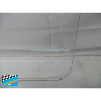 NISSAN VANETTE C20 - 11/84 to11/86 - VAN - DRIVERS - RIGHT SIDE - REAR SLIDER - FIXED FRONT 1/2 PIECE GLASS - 460 x 460 (1 HOLE) - (SECOND HAND)