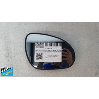 HYUNDAI i30 FD - 9/2007 to 4/2012 - 5DR HATCH - DRIVERS - RIGHT SIDE MIRROR - WITH BACKING PLATE - FD HOLDER RH - GENUINE