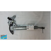 HOLDEN COLORADO RG - 6/2012 to CURRENT - UTILITY - PASSENGERS - LEFT SIDE FRONT WINDOW REGULATOR - 6 PINS