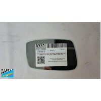 VOLVO S40 3/1997 to 1/2004 - 4DR SEDAN - DRIVERS - RIGHT SIDE MIRROR - FLAT GLASS ONLY - 155MM X 102MM