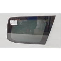 suitable for TOYOTA LANDCRUISER 200 SERIES - 11/2007 to 9/2021 - 5DR WAGON - RIGHT SIDE CARGO GLASS - PRIVACY TINT - ENCAPSULATED - OEM - SARAHA