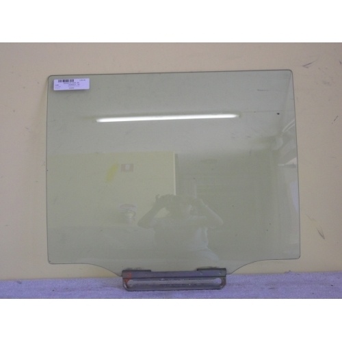 FORD RAIDER - 8/1991 to 10/1996 - 5DR SUV - DRIVERS - RIGHT SIDE REAR DOOR GLASS - NEW