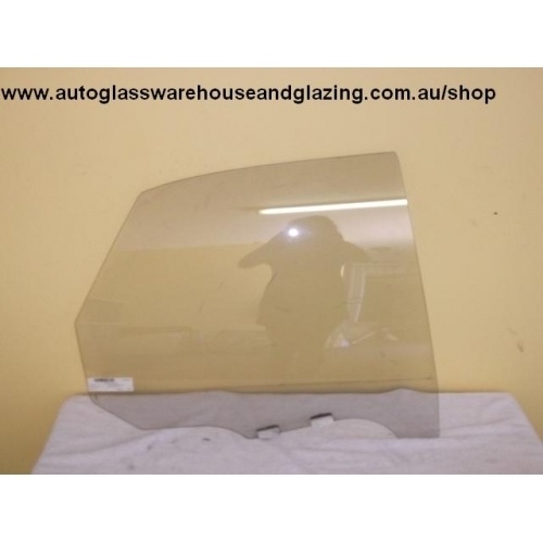 NISSAN CEFRO IMPORT A31.1988 to 1995 - RIGHT SIDE REAR DOOR GLASS - (Second-hand)