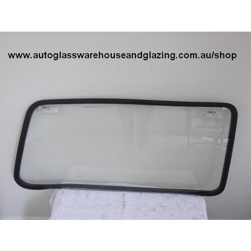 NISSAN VANETTE C20 - VAN 11/84>11/86 - RIGHT SIDE CARGO GLASS (460 x 1030) - (Second-hand)