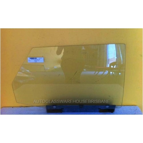 FORD CORTINA TE - 1973 to 1979 - 4DR SEDAN - DRIVERS - RIGHT SIDE REAR DOOR GLASS - FLAT BOTTOM - 2 HOLES - (Second-hand)