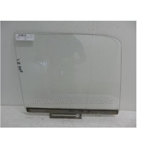 CHRYSLER VALIANT VE-VF-VG - 1967 to 1970 - 4DR SEDAN - DRIVERS - RIGHT SIDE FRONT DOOR GLASS - CLEAR - (Second-hand)