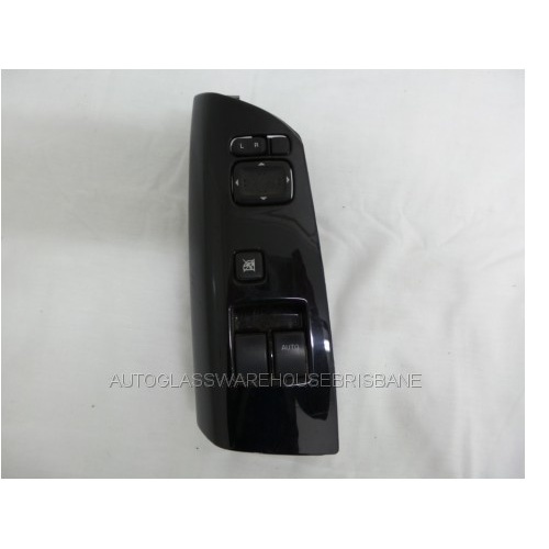 MAZDA RX8 FE - 7/2003 to 11/2011 - HATCH - RIGHT SIDE FRONT SWITCH POWER WINDOW - 943-3Z73 - (Second-hand)