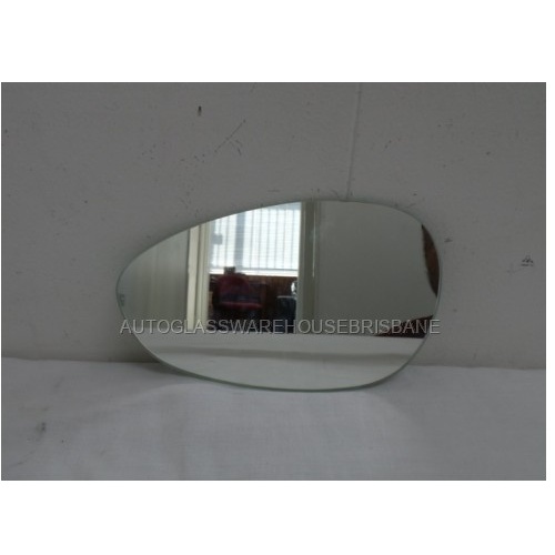 FIAT PUNTO - HATCH - LEFT SIDE MIRROR - FLAT GLASS ONLY - 190w X 115h (UNSURE OF YEAR) - NEW