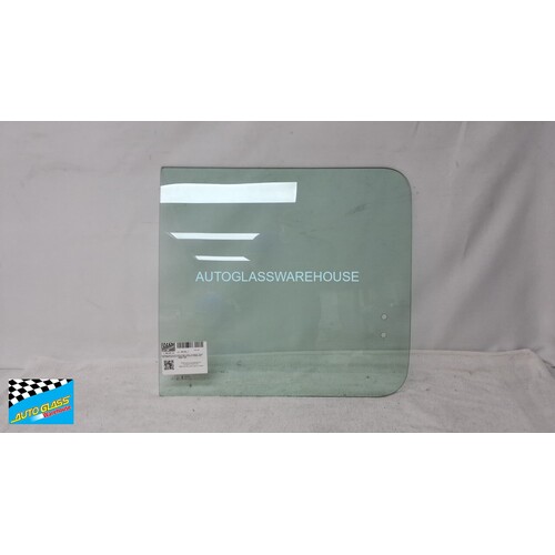 SUITABLE FOR TOYOTA HIACE 11/1989 - 2/2005 - 100 SERIES - TRADE VAN - RIGHT SIDE REAR SLIDING WINDOW FRONT SLIDING PIECE - GREEN - NEW