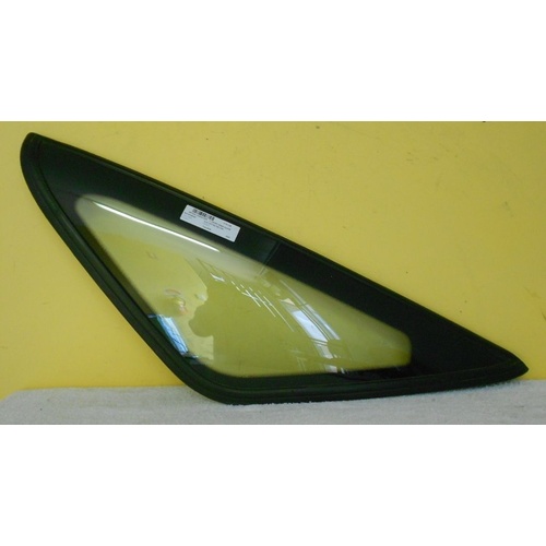 MITSUBISHI GALANT HG/HH - 5/1989 to 2/1993 - 5DR HATCH - PASSENGER - LEFT SIDE REAR OPERA GLASS - BLACK MOULD - (Second-hand)