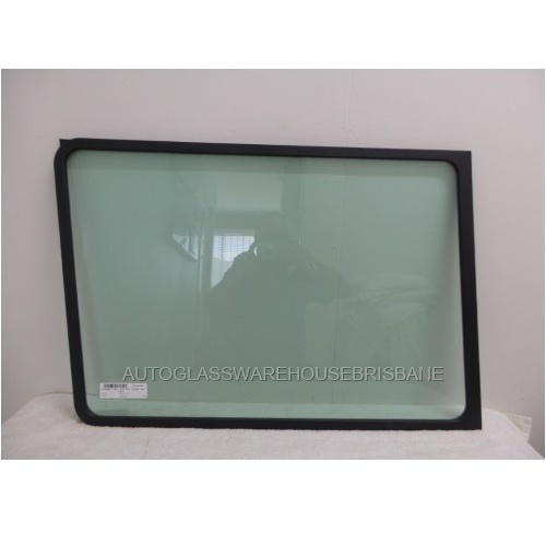 PETERBILT 200-386 - 1/1986 to CURRENT - CONVENTIONAL CAB - RIGHT SIDE WINDSCREEN GLASS - (LIMITED-CALL FOR STOCK) NEW