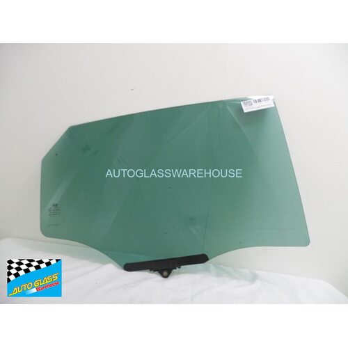 HYUNDAI IX35 LM - 2/2010 TO CURRENT - 5DR WAGON - DRIVERS - RIGHT SIDE REAR DOOR GLASS - DARK GREEN - 1 FITTING - (SECOND-HAND)