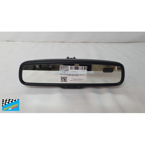 NISSAN NAVARA D23 - NP300 - PATROL Y62 - CENTER INTERIOR REAR VIEW MIRROR - WITH DIRECTION GAUGE - E11026001 - (SECOND-HAND)