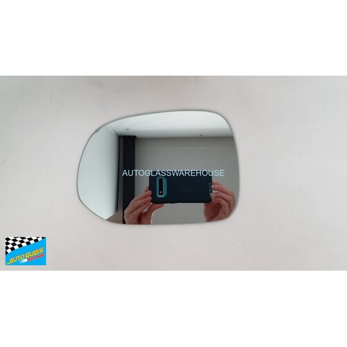 SUITABLE FOR TOYOTA GRANVIA KCH/VCH/RCH/RH - 1/1995 to 11/2003 - VAN - PASSENGER - LEFT SIDE MIRROR - FLAT GLASS ONLY - 200 X 140 - NEW