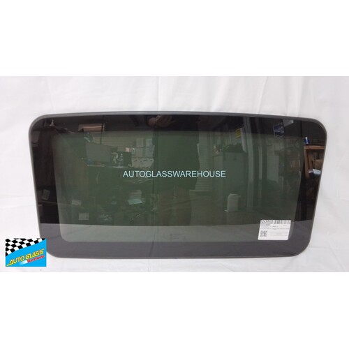 DODGE RAM - 2018 to 2019 - SUNROOF GLASS - 895W X 490 - (SECOND-HAND)